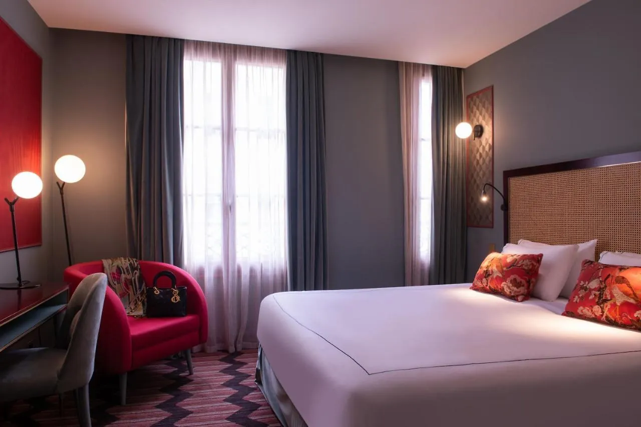 Mom'Art Hotel Paris 4*,  France