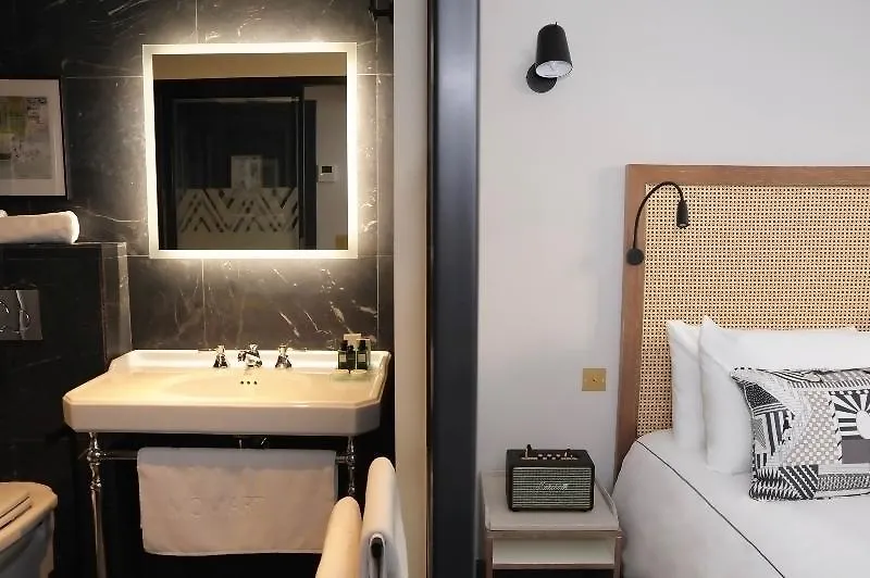 Mom'Art Hotel Paris