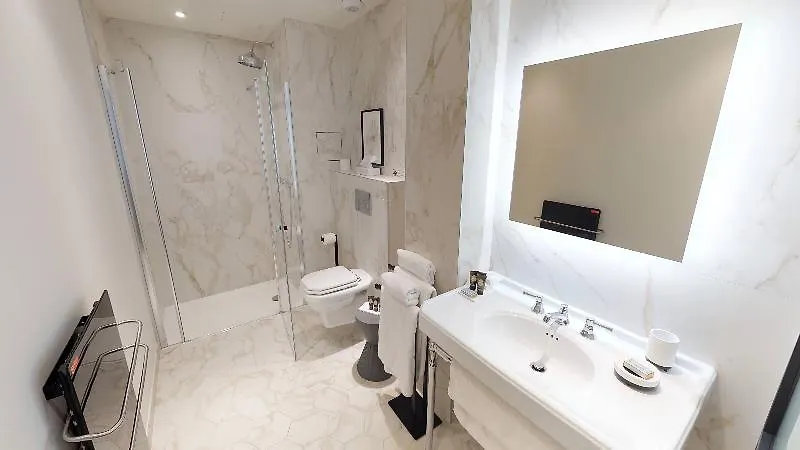 Mom'Art Hotel Paris