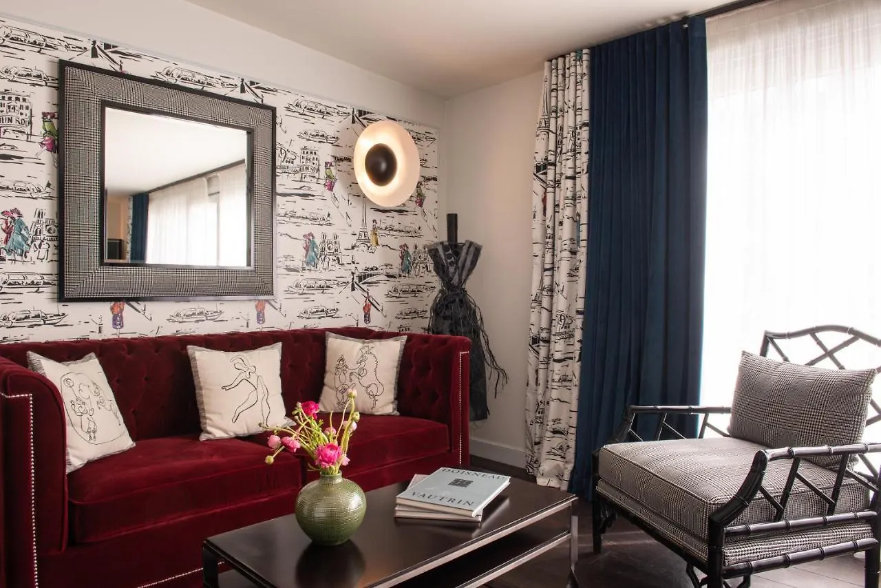 Mom'Art Hotel Paris