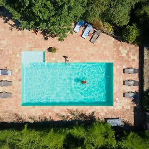 https://les-gites-du-merle.fr-provencehotel.com